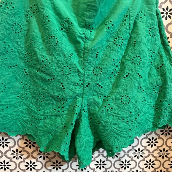 Draper James High Waist Green Lace Shorts - Picture 4 of 5